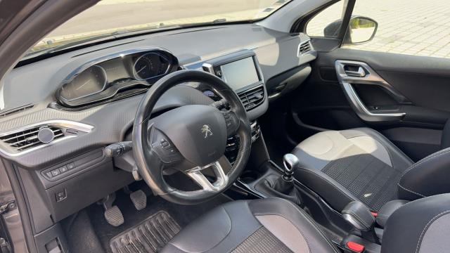 Peugeot 2008 image 7