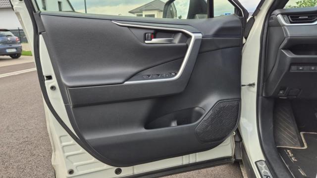 Toyota Rav4 image 5