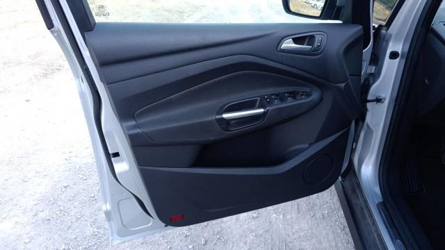 Ford C-Max image 9
