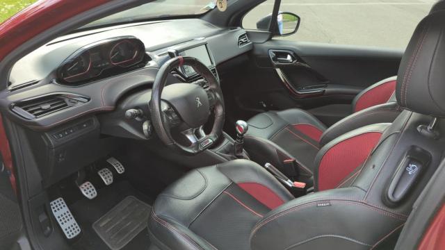 Peugeot 208 image 9