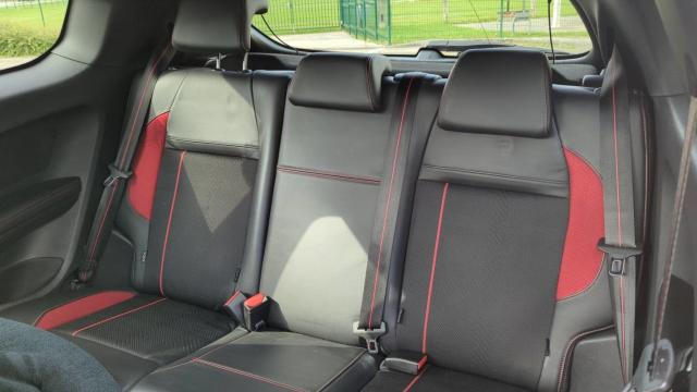 Peugeot 208 image 5