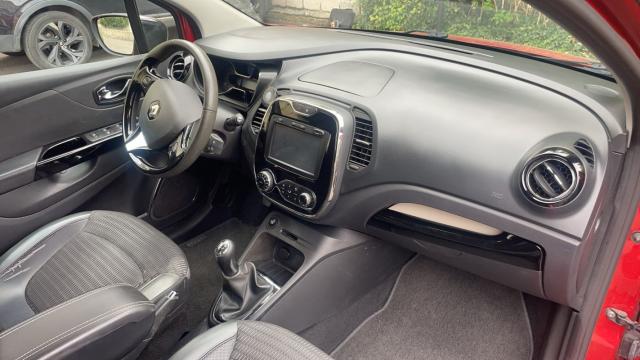 Renault Captur image 2