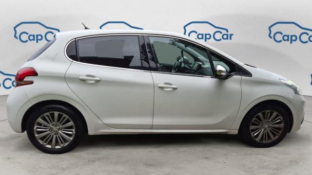 Peugeot 208 image 6