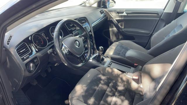 Volkswagen Golf image 4