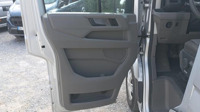 Volkswagen Crafter image 9