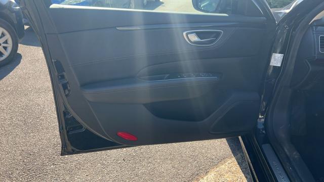 Renault Talisman Estate image 4