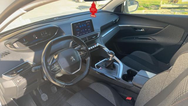 Peugeot 5008 image 3