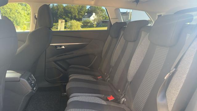Peugeot 5008 image 5