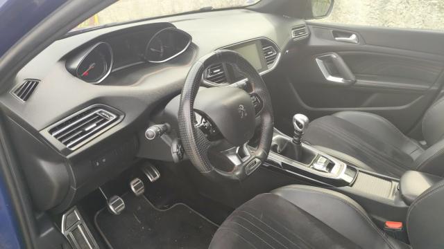 Peugeot 308 image 9