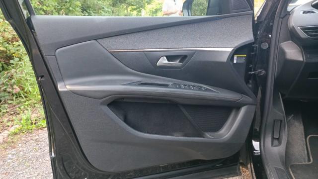 Peugeot 3008 image 6