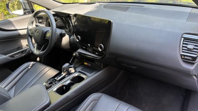 Lexus Nx image 8