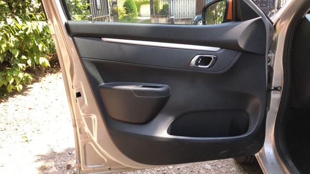 Dacia Spring image 2