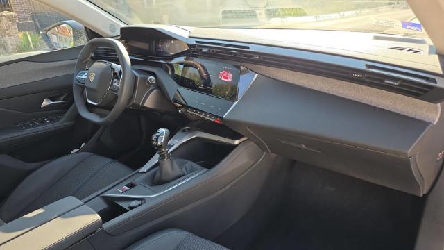 Peugeot 308 image 5