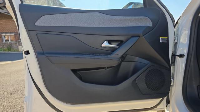 Peugeot 308 image 8