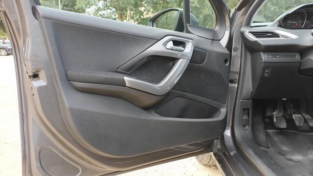 Peugeot 2008 image 5