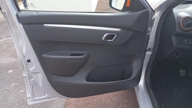 Dacia Spring image 9