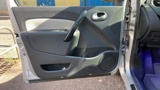 Renault Kangoo image 8