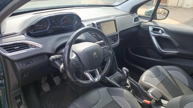 Peugeot 2008 image 6