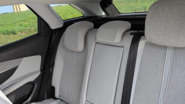 Peugeot 3008 image 8