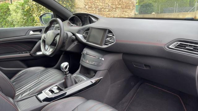 Peugeot 308 image 1
