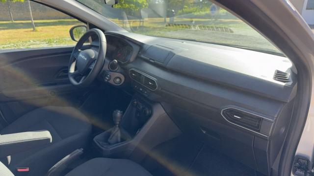 Dacia Sandero image 1