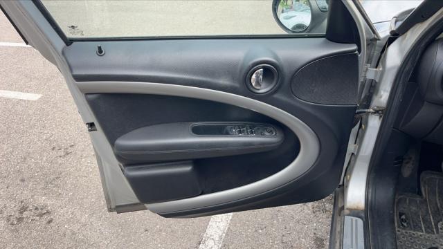 Mini Countryman image 8