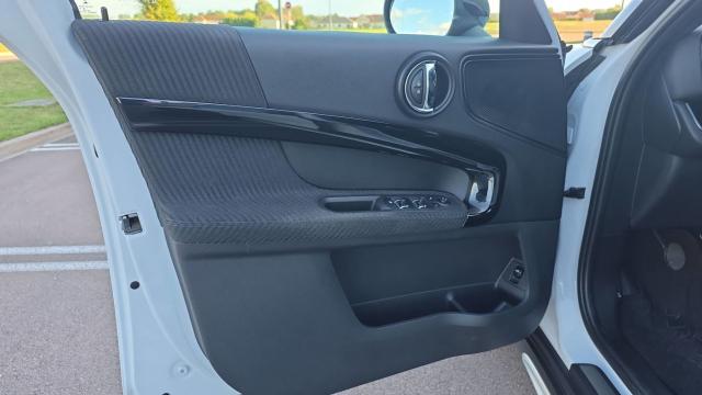 Mini Countryman image 9