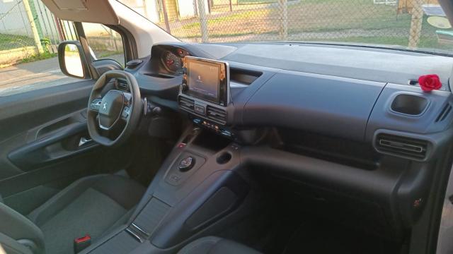 Peugeot Rifter image 6