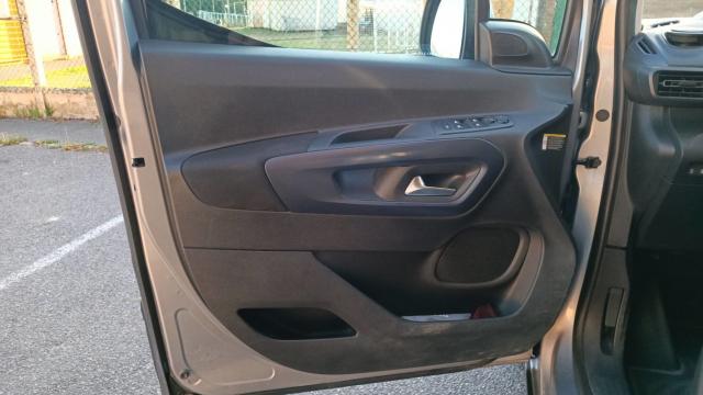 Peugeot Rifter image 3
