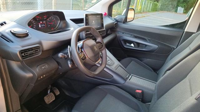 Peugeot Rifter image 1