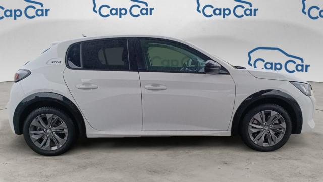 Peugeot E-208 image 1