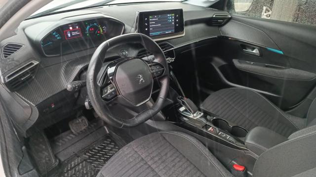 Peugeot E-208 image 6