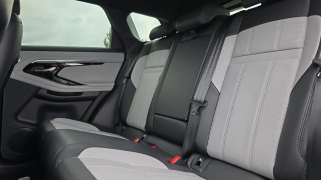 Land Rover Range Rover Evoque image 2