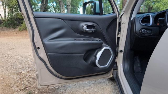 Jeep Renegade image 1