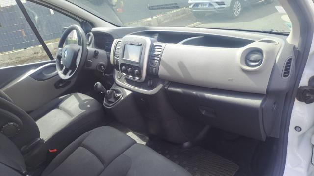 Renault Trafic image 3