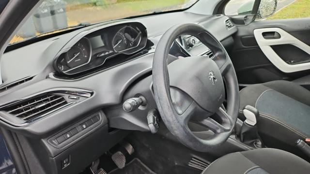 Peugeot 208 image 5