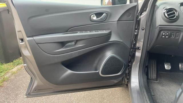 Renault Captur image 7