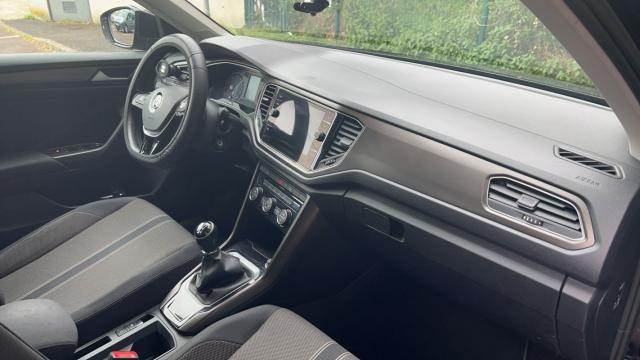Volkswagen T-Roc image 5