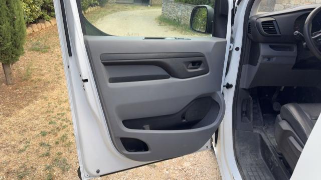 Citroen Jumpy image 3