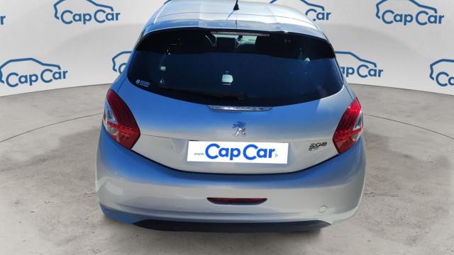 Peugeot 208 image 8
