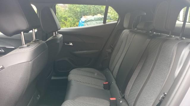 Peugeot 2008 image 2