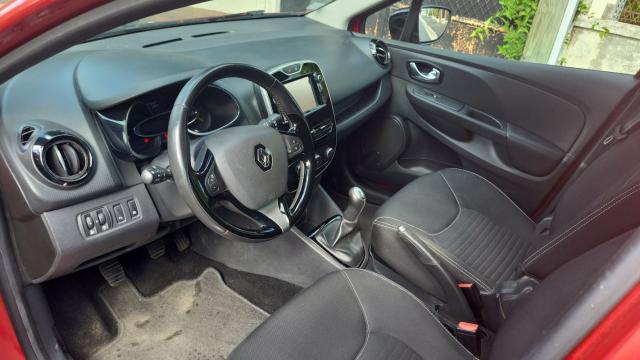 Renault Clio Estate image 5