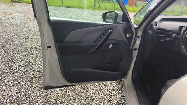 Citroen Grand C4 Picasso image 5