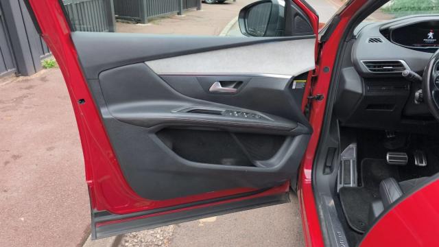 Peugeot 3008 image 4