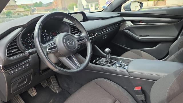 Mazda 3 image 3