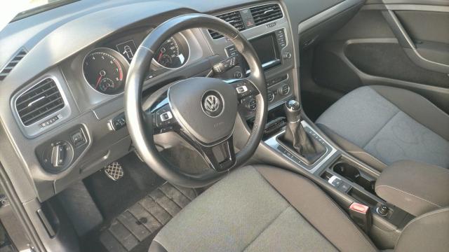 Volkswagen Golf image 1