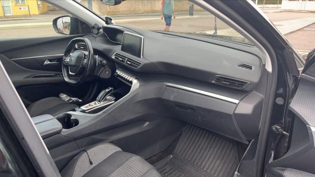 Peugeot 3008 image 7