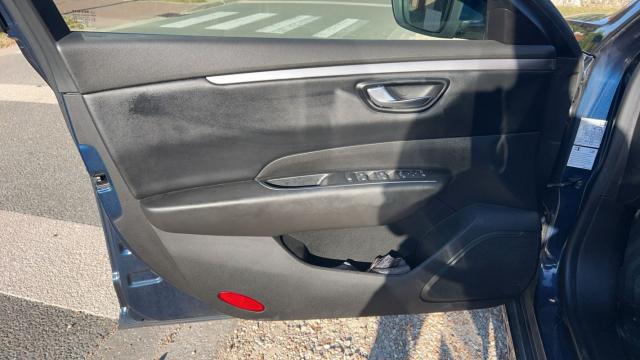 Renault Talisman Estate image 6