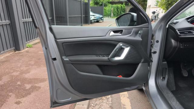 Peugeot 308 image 6