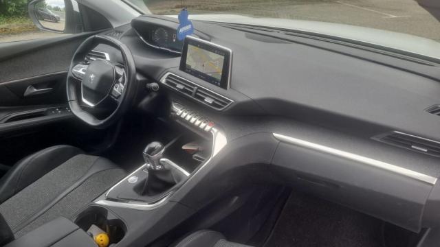 Peugeot 3008 image 7